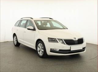 �koda Octavia 1.6 TDI, Serv.kniha, Tempomat