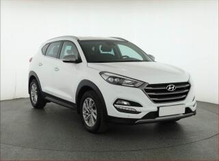 Hyundai Tucson Adventure 2.0 CRDi, 4X4, �R