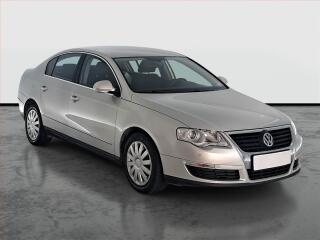 Volkswagen Passat 1.6 TDI, Serv.kniha, Navi