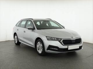 �koda Octavia Ambition 2.0 TDI, �R,1.maj