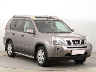 Nissan X-Trail 2.0 dCi, 4X4, Ta�n�