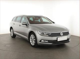 Volkswagen Passat Highline 2.0 TDI, Serv.kniha