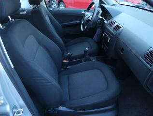 Peugeot 5008 (2019) PureTech 130, ČR, Tažné, 7míst - náhled 7