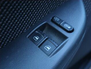 Peugeot 5008 (2019) PureTech 130, ČR, Tažné, 7míst - náhled 13