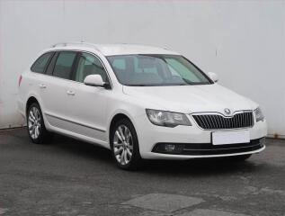 �koda Superb Elegance 2.0 TDI, Navi