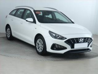Hyundai i30 1.5 DPI, R,1.maj, Serv.kniha