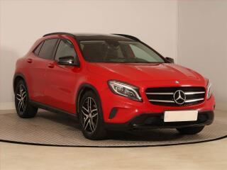 Mercedes-Benz GLA AMG line 220 CDI 4MATIC