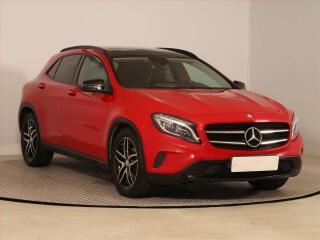 Mercedes-Benz GLA AMG line 220 CDI 4MATIC