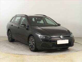 Volkswagen Golf Life 1.5 TSI, �R,1.maj