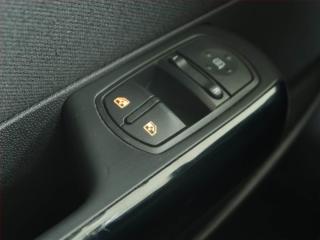 Opel Corsa (2009) 1.4, po STK, zamluveno - náhled 17