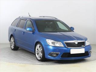 koda Octavia RS 2.0 TDI, Xenony, Tempomat