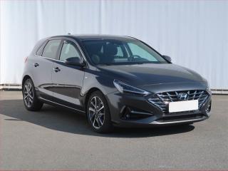 Hyundai i30 1.5 T-GDI MHEV, Serv.kniha