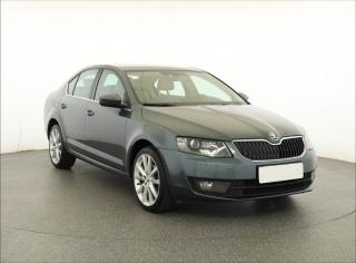 koda Octavia 1.6 TDI, Navi, Xenony