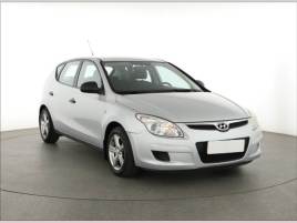 Hyundai i30 1.4 CVVT, nov STK, rezervace