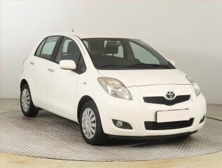 Toyota Yaris 1.0 VVT-i, Serv.kniha
