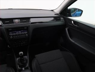 Škoda Rapid (2014) Ambition 1.2 TSI, Xenony - náhled 8