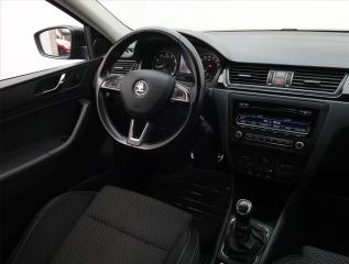 Škoda Rapid (2014) Ambition 1.2 TSI, Xenony - náhled 7