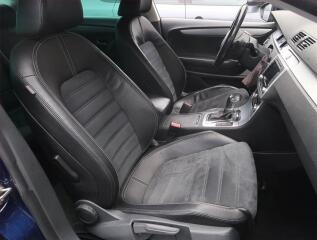 Audi A4 (2011) 2.0 TDI, Navi, Tempomat - náhled 7