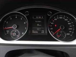 Audi A4 (2011) 2.0 TDI, Navi, Tempomat - náhled 8