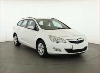 Opel Astra 1.7 CDTI, Serv.kniha, nov� STK