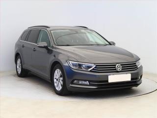 Volkswagen Passat Comfortline 2.0 TDI, Navi