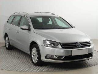 Volkswagen Passat 2.0 TDI, Automat, nov� STK