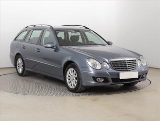 Mercedes-Benz E 220 CDI, Automat, Xenony