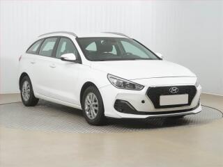 Hyundai i30 Comfort 1.6 CRDi, �R,1.maj