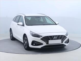 Hyundai i30 1.5 T-GDI MHEV, Serv.kniha