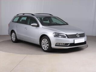Volkswagen Passat Comfortline 2.0 TDI, Navi