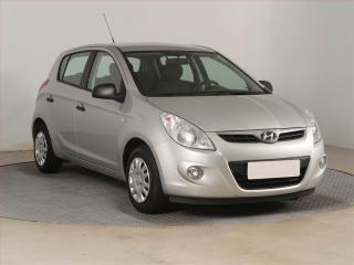 Hyundai i20 1.2, nov STK, rezervace