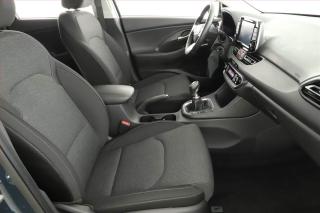 Hyundai i30 (2022) Smart 1.5 T-GDI MHEV, ČR,1.maj - náhled 7