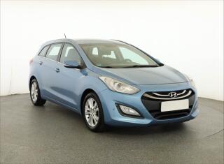 Hyundai i30 1.6 MPI, Serv.kniha, Tempomat