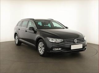 Volkswagen Passat 2.0 TDI, Automat, Navi