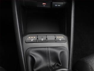 Ford Fiesta (2010) 1.4, LPG, nová STK - náhled 11