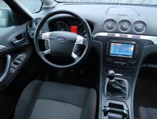 Ford S-MAX (2014) 2.0 TDCi, 7 míst, Navi - náhled 7