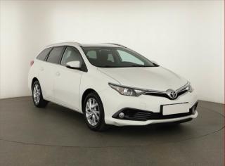 Toyota Auris 1.6 Valvematic, Automat