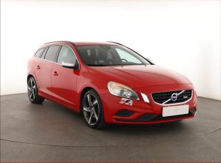 Volvo V60 D2, po STK, Ta�n�