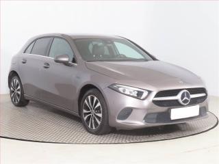 Mercedes-Benz A 250e, HYBRID,AUTOMAT