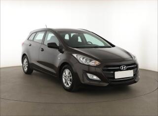 Hyundai i30 1.6 GDI, Serv.kniha, Tempomat