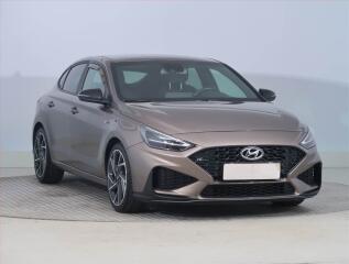 Hyundai i30 N-Line 1.5 T-GDI MHEV, �R