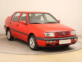 Volkswagen Vento 1.8, �R,1.maj, nov� STK