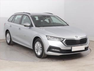 �koda Octavia Ambition 2.0 TDI, �R,1.maj