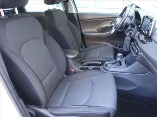 Hyundai i30 (2021) 1.5 T-GDI MHEV, Automat - náhled 9