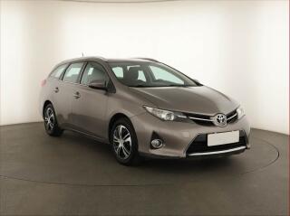 Toyota Auris 1.6 Valvematic, Serv.kniha