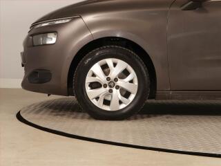 Peugeot 2008 (2021) Active Pack 1.2 PureTech, ČR - náhled 14