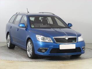 �koda Octavia RS 2.0 TSI, Serv.kniha, K��e