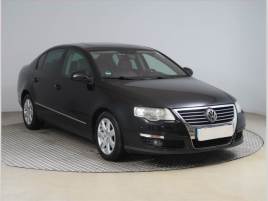 Volkswagen Passat 2.0 TDI, Navi, Xenony