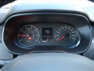 Toyota C-HR (2018) 1.8 Hybrid, ČR,1. MAJ.,HYBRID - náhled 8