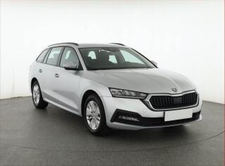 �koda Octavia Ambition 2.0 TDI, �R,1.maj